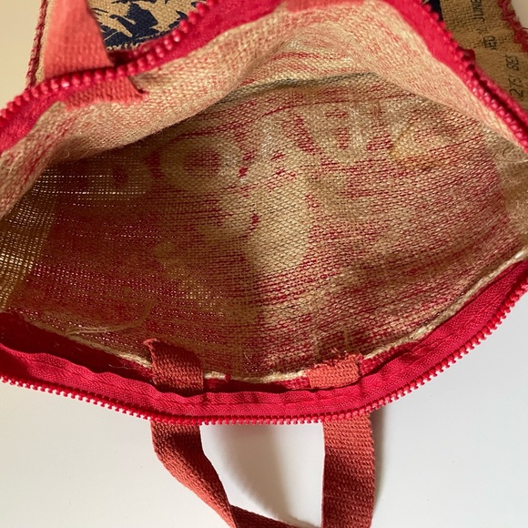 Burlap Tote - Picture 6 of 9